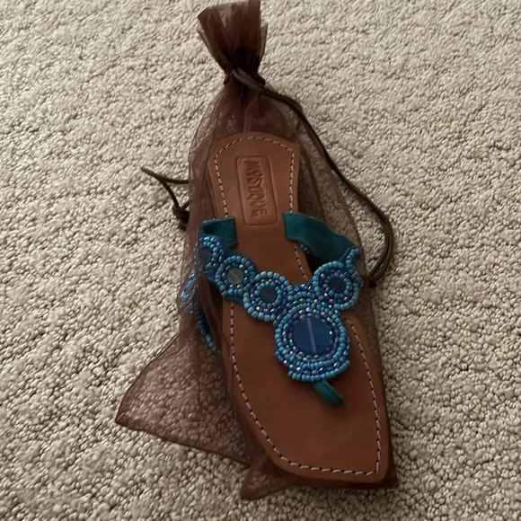 NWOT Mystique Beaded Sandals