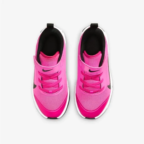 NWOT Nike Omni Multi-Court Pink Indoor Sneakers Size 13.5