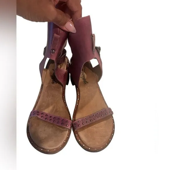 NWT Free People Happiness Sandals