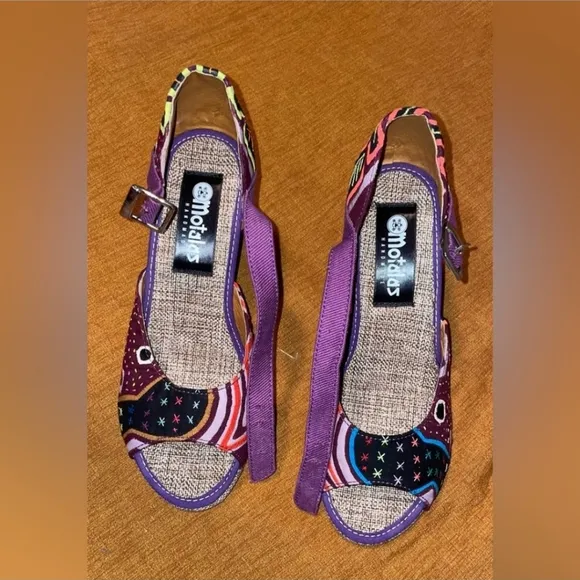 NWT Handmade colombian sandals multicolor print size 8