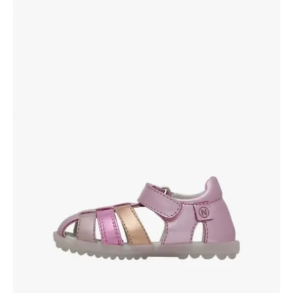 NWT NATURINO SEE Half-closed laminated leather sandals in Pink