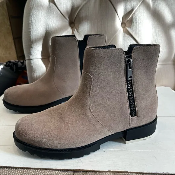 Nwt Sorel Emilie II Chelsea bootie Women 7.5/ 38.5 EU Waterproof Tan Suede Boots