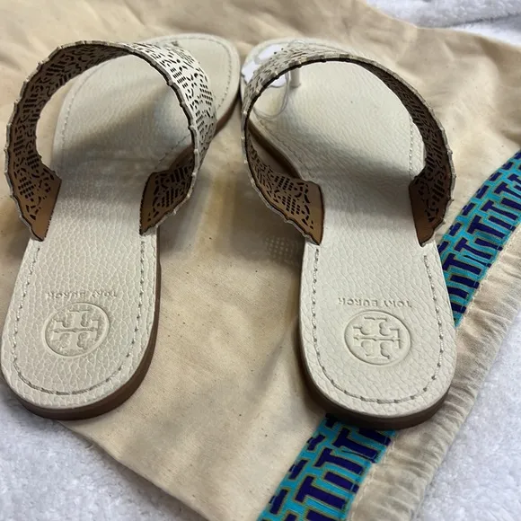 NWT TORY BURCH SIZE 9 SANDALS
