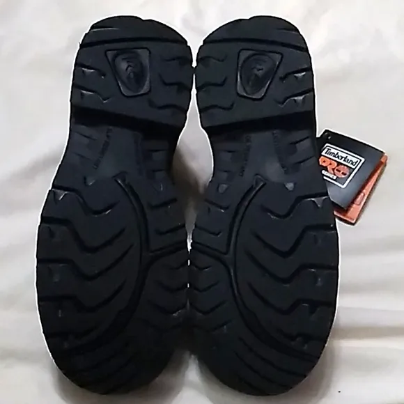 NWT women's Timberland Titan power fit safety toe shoes size 6