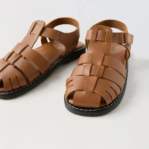 NWT Zara leather cage sandals kids size 7 (5.6 inches)