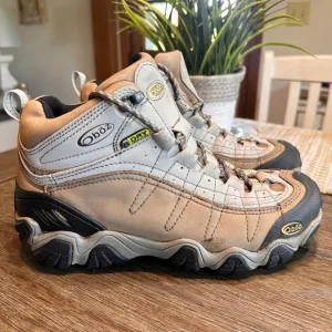 Oboz Yellowstone Waterproof Mid Hiking Boots Trail Shoes Bridger Tan Women 8.5