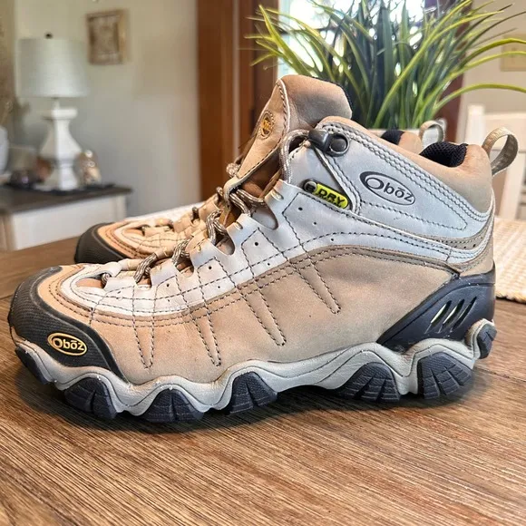Oboz Yellowstone Waterproof Mid Hiking Boots Trail Shoes Bridger Tan Women 8.5