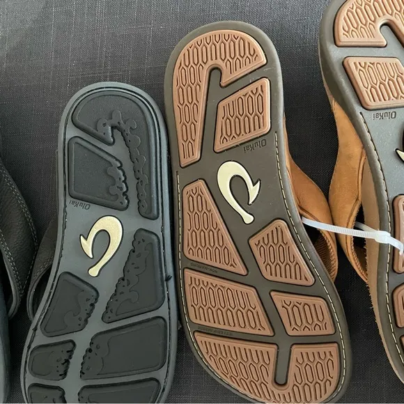 Olukai Sandals - set of 2