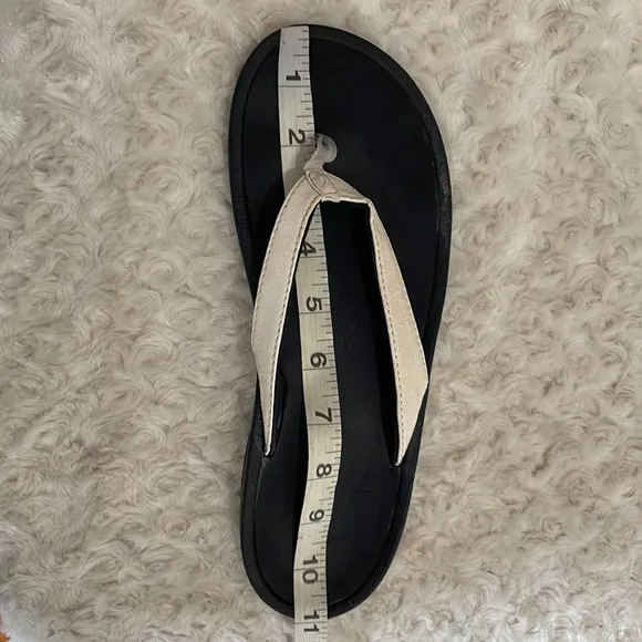 Olukai sandals
