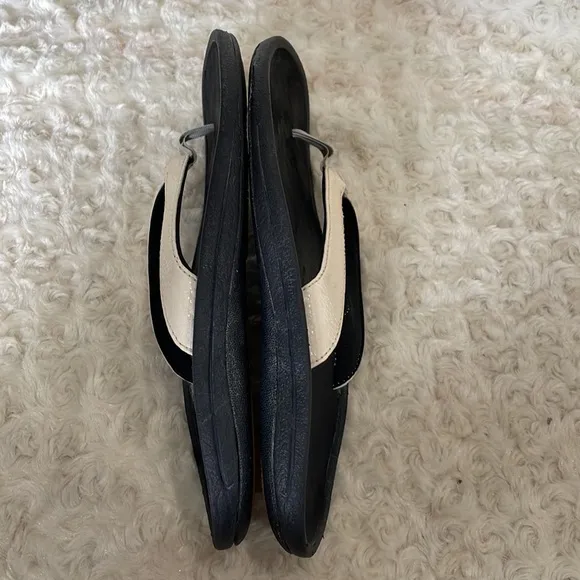 Olukai sandals