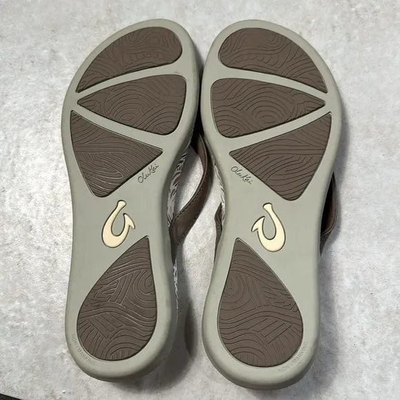 Olukai Womens‎ Ho'opio Hau Warm Taupe /Hau Sandals