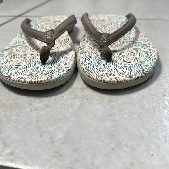 Olukai Womens‎ Ho'opio Hau Warm Taupe /Hau Sandals