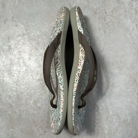 Olukai Womens‎ Ho'opio Hau Warm Taupe /Hau Sandals