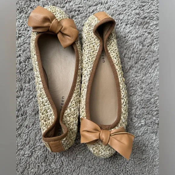Patricia Green Rafia Shoes with Camel bow and trim