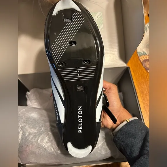 Peloton Men size 9 Black Cycling Shoes