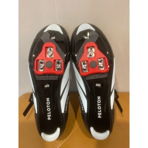 Peloton Mens Cycling Shoes Indoor Exercise ClipIn Black Red White Size 45 US 11