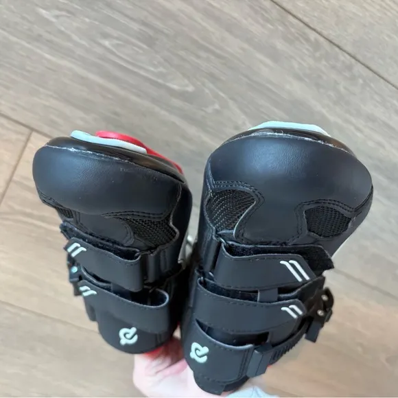 Peloton Size 38 kids (size 6 women’s) Indoor Cycling Shoes with Cleats