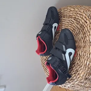Peloton Unisex Cycling/Spin Shoes Black/Red/White‎ Delta Clips Sz. 39/8W