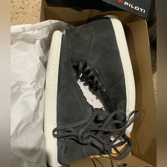 Piloti Apex Italian Suede Driving Shoes in Charcoal Gray