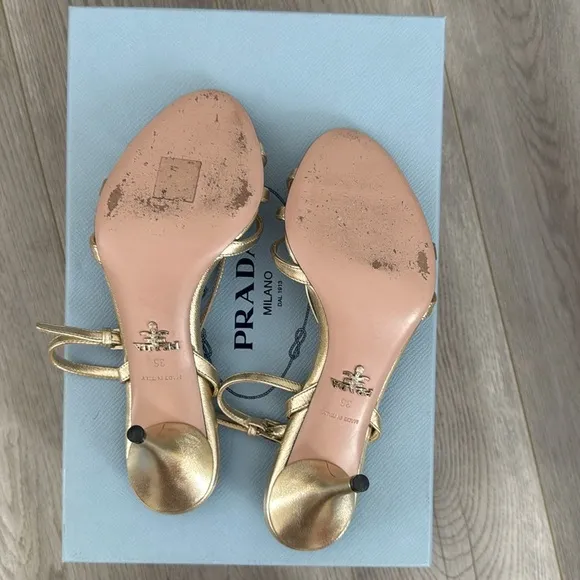 PRADA SIZE 36 Gold leather sandals