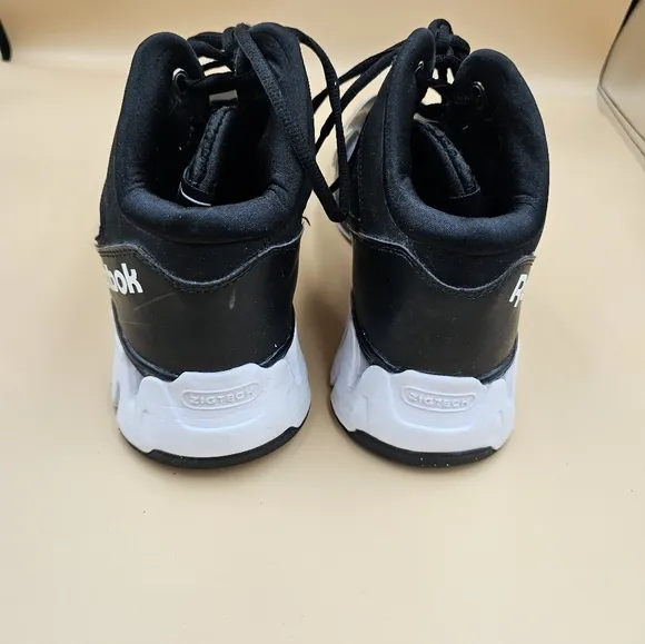 Reebok shoes size 8.5