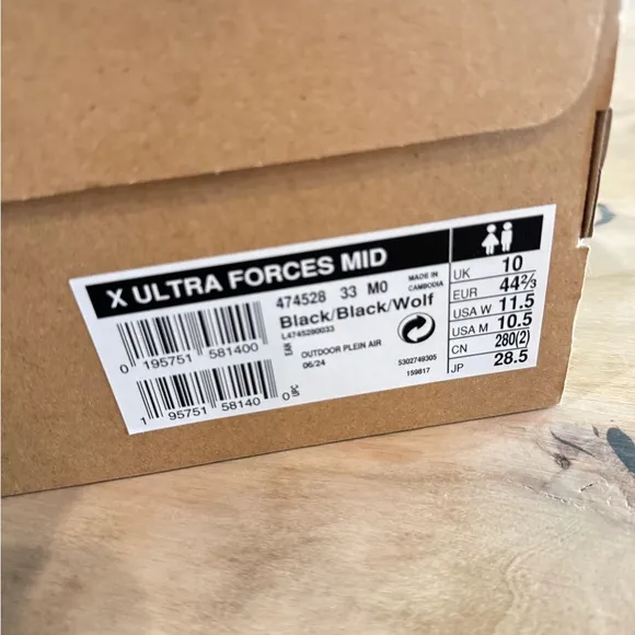 Salomon Black Athletic Shoes with Rugged Traction