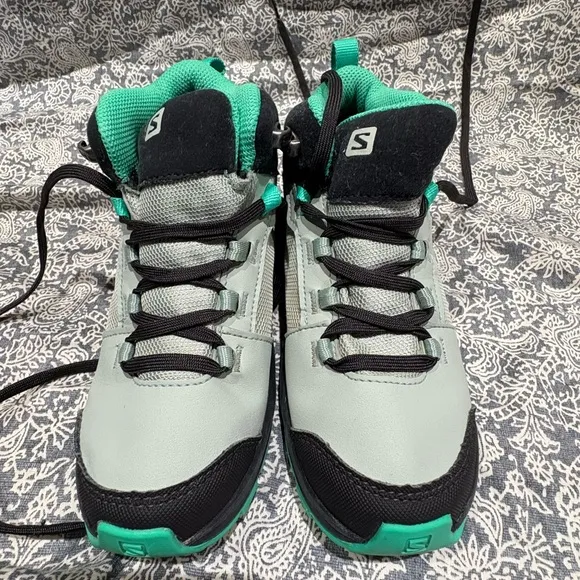 Salomon Kids' Green and Black Hiking Shoes 1
