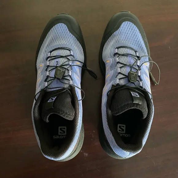 Salomon pulsar trail women’s violet blue and black running outdoor shoes size 9