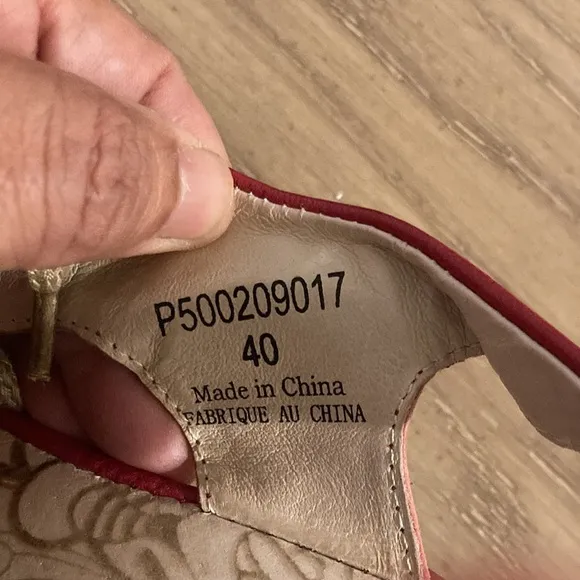 Sandals FLY LONDON size 40