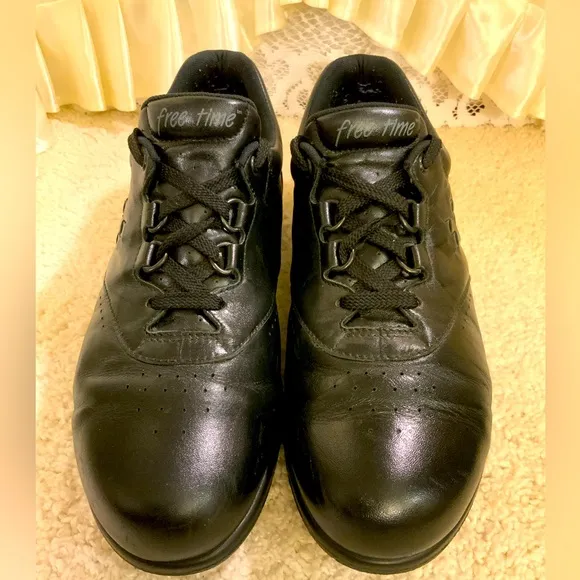 SAS FREE TIME WOMENS LEATHER SHOES