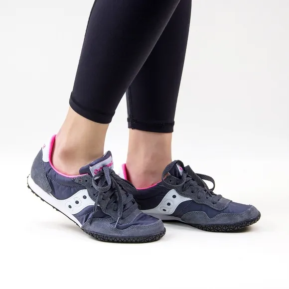Saucony Sneakers Womens Size 8 Bullet Low Profile Gray Trainers Athleisure Pink