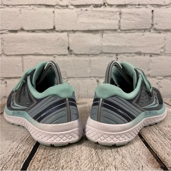 Saucony Women's Everun Guide 1502 Running Shoe Size 8.5