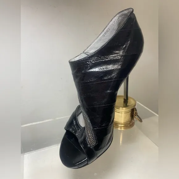 SERGIO ROSSI Black Eel skin zip clausure sandals sz 37.5made in italy