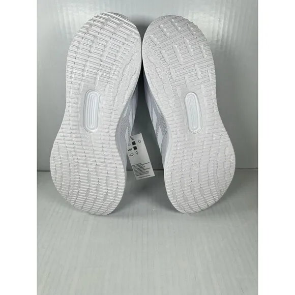 Size 10.5 Men’s adidas Runfalcon 5 Athletic Running Shoes White IH7757 NEW