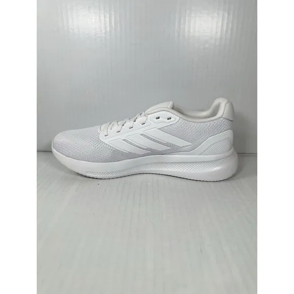 Size 10.5 Men’s adidas Runfalcon 5 Athletic Running Shoes White IH7757 NEW