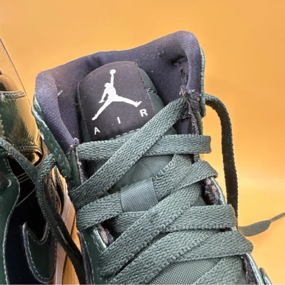 Size 8 (M)-Nike Air Jordan 1 High OG “Anti-Gravity Machine”332550-300 - Preowned