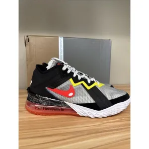 Size 9.5 - Nike Space Jam x LeBron 18 Low Sylvester x Tweety