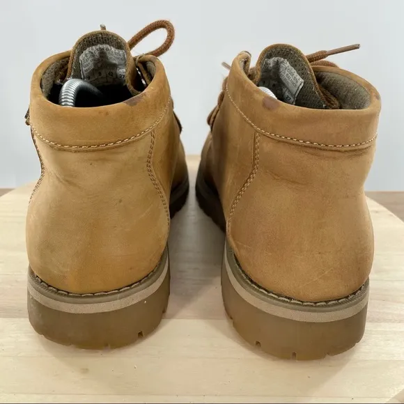 SKECHERS Martyr Shoes size 9 mens, tan