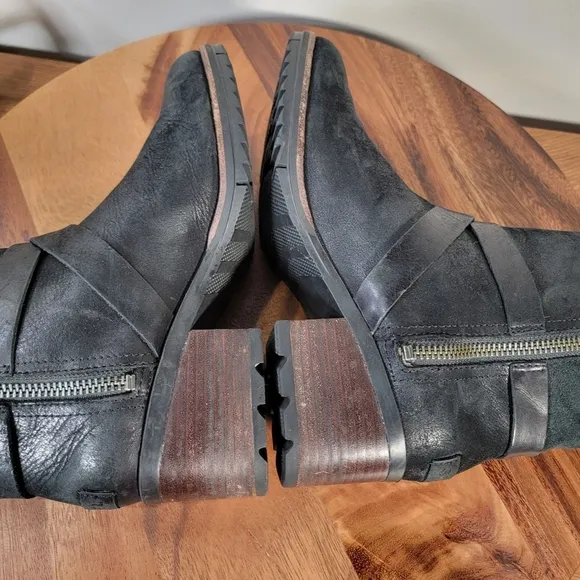 Sorel Cate Black Leather Waterproof Moto Boots Size 7.5