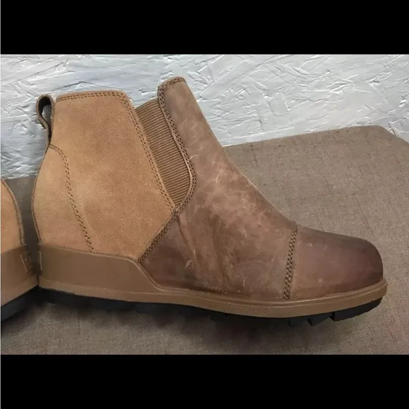 SOREL Evie Pull-On Size 6.5 Velvet Tan Waterproof Leather &amp; Suede Ankle Boots