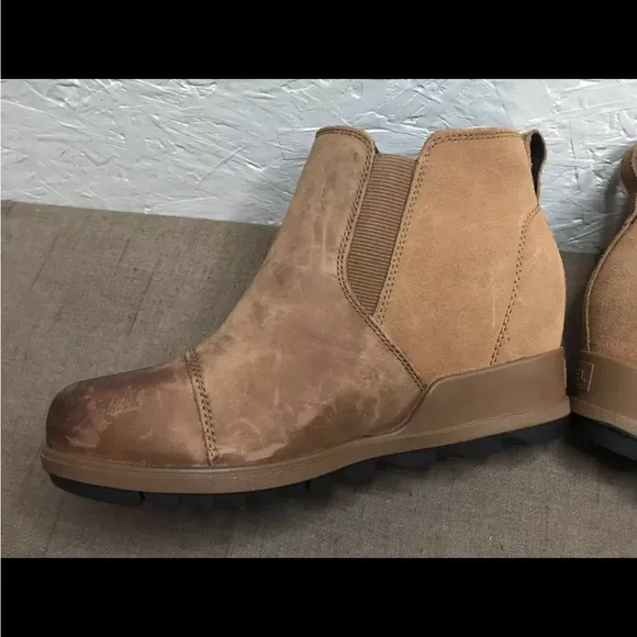 SOREL Evie Pull-On Size 6.5 Velvet Tan Waterproof Leather &amp; Suede Ankle Boots