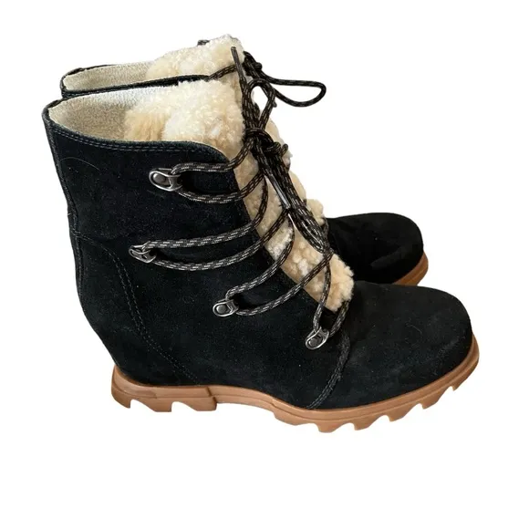 Sorel Joan of Arctic III Lace Cozy Boots in black Shearling waterproof s…