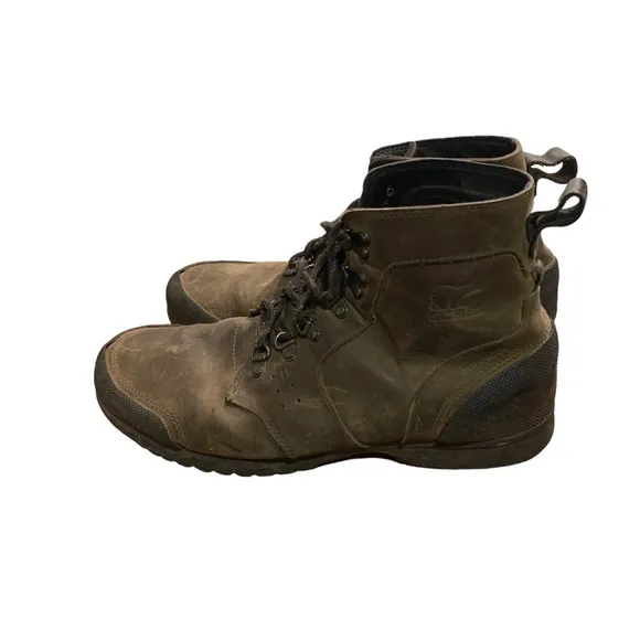 Sorel leather outdoor hiking boots shoes men's size 12 winter trail waterproof