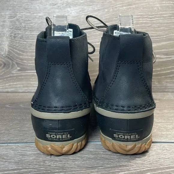 Sorel Out ‘N About Plus Black Nubuck Women’s Sz 7.5 Warm Waterproof Duck Boots