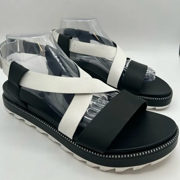 Sorel Roaming Criss Cross Black White Sling backs Sandals Women's Size 10.5
