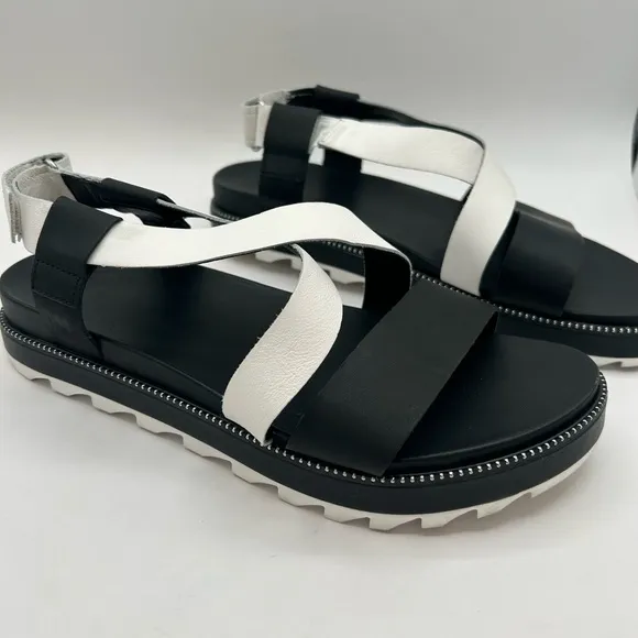 Sorel Roaming Criss Cross Black White Sling backs Sandals Women's Size 10.5