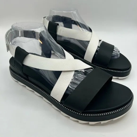 Sorel Roaming Criss Cross Black White Sling backs Sandals Women's Size 10.5