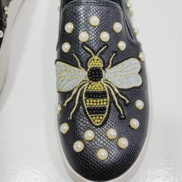 Steve Madden Women Shoes Polly Black Multi Embroidered Slip-On Sneakers Size 8.5