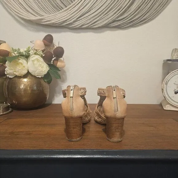 Sundance &quot;Demeter's Hillsides&quot; Woven Leather Sandals Sz 38 (US 7.5)