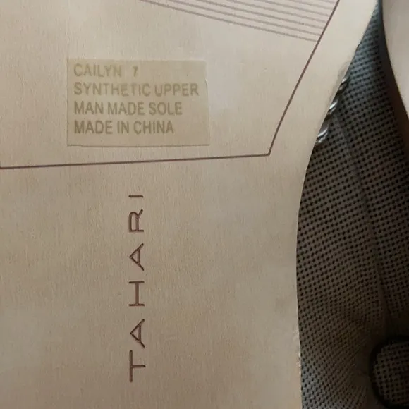Tahari sandals